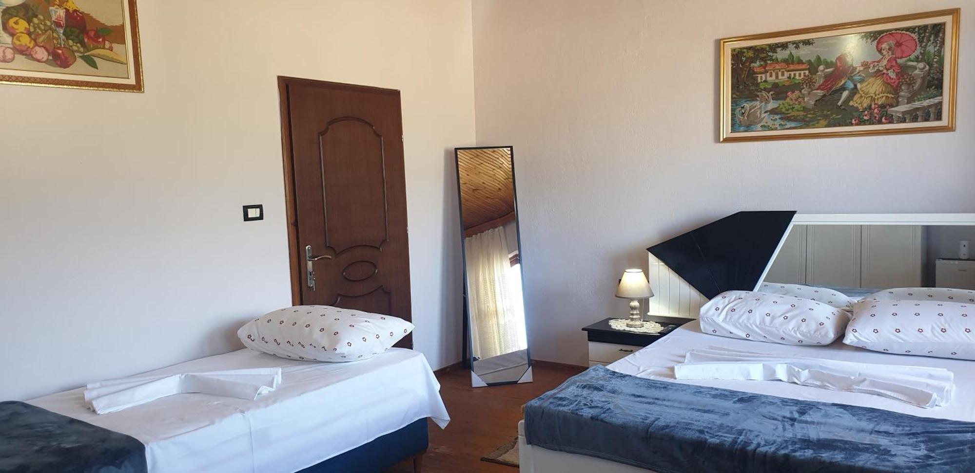 Shena Guest House Гирокастра Экстерьер фото
